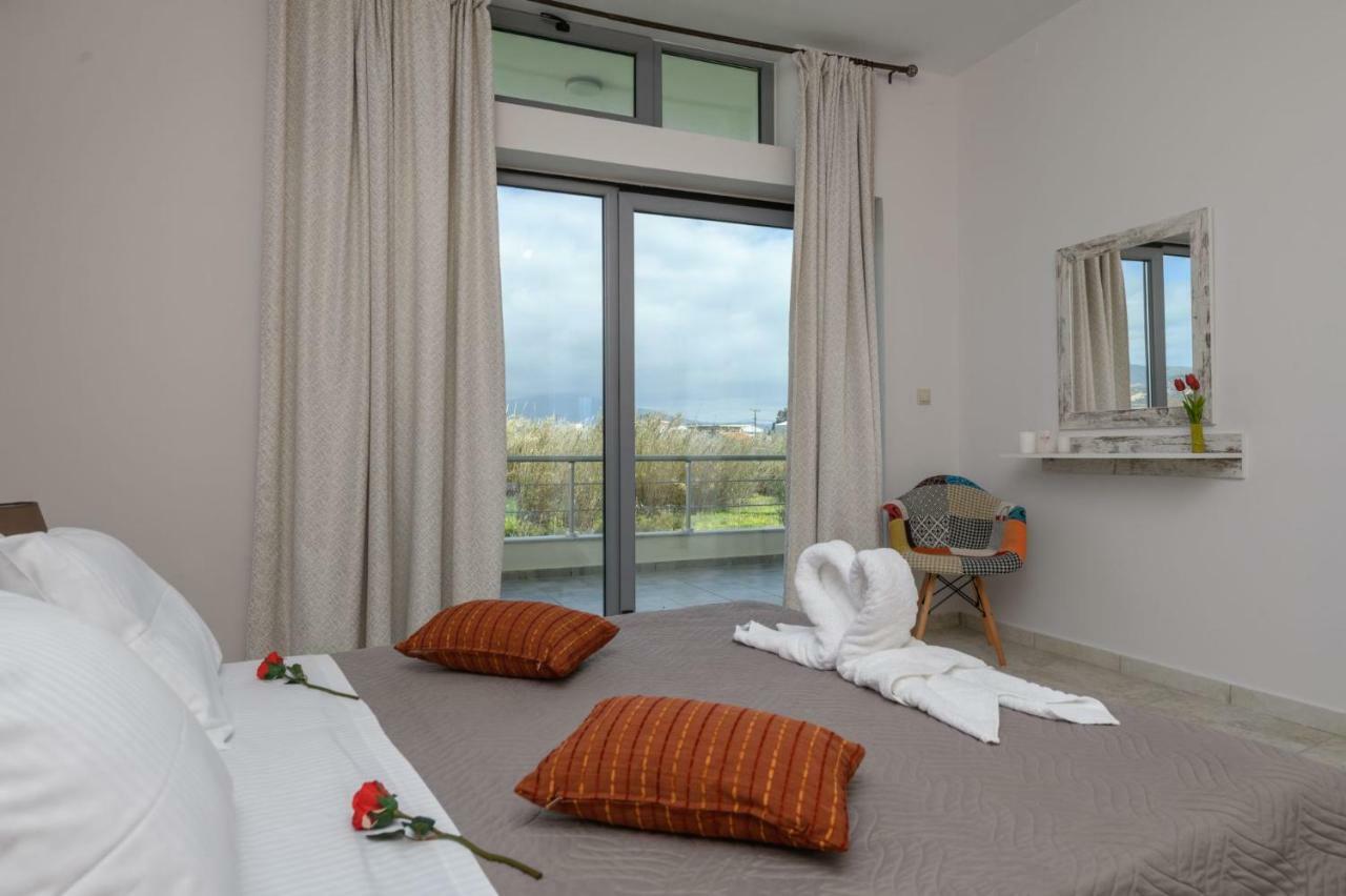 Coral Sea Apartment Коккинос Пиргос Экстерьер фото
