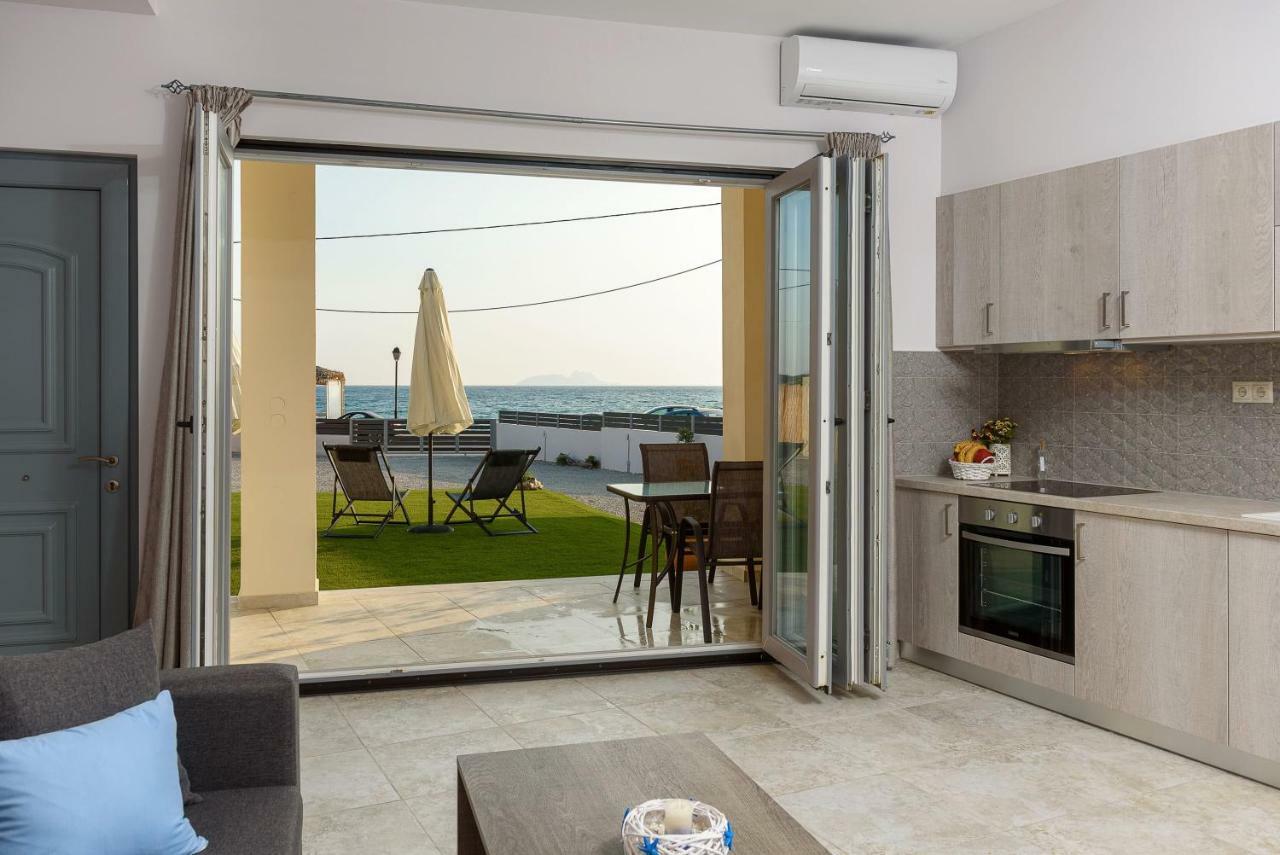 Coral Sea Apartment Коккинос Пиргос Экстерьер фото