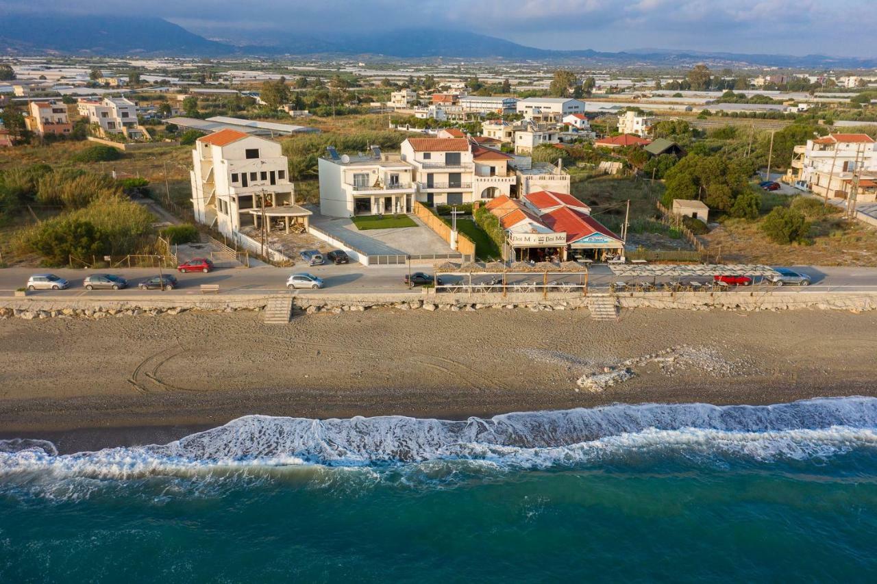 Coral Sea Apartment Коккинос Пиргос Экстерьер фото